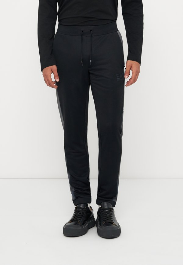 EA7 Emporio Armani
