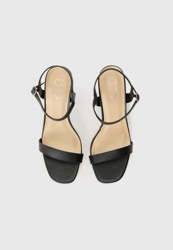 Koi Footwear