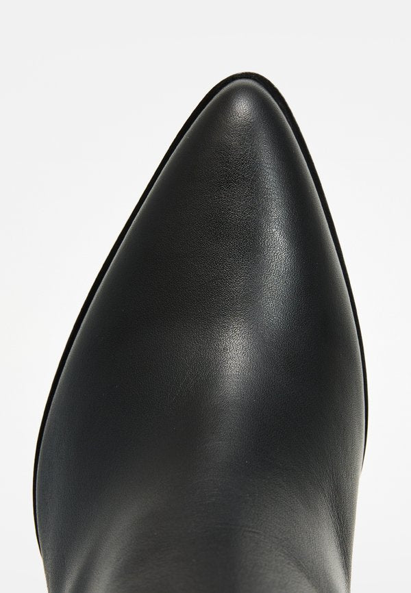 Jimmy Choo MACEO