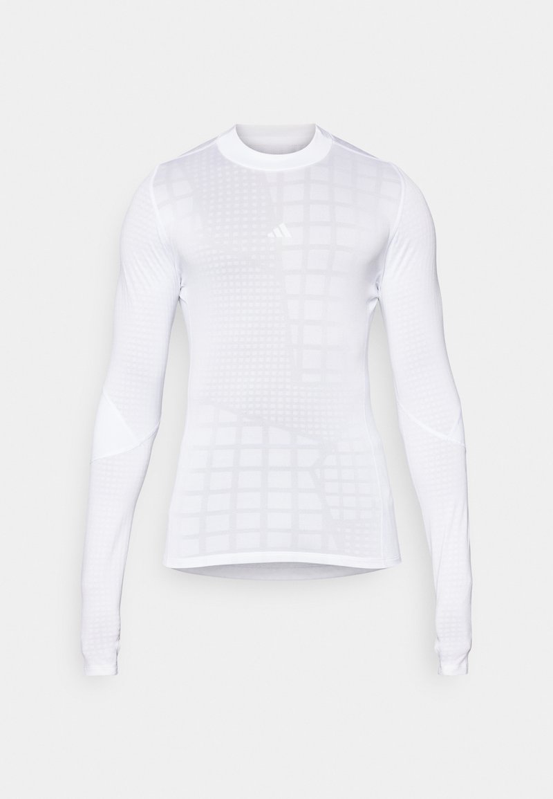 TF CR LS TEE M Media 1