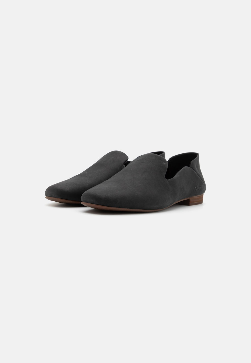 TOMS LARA