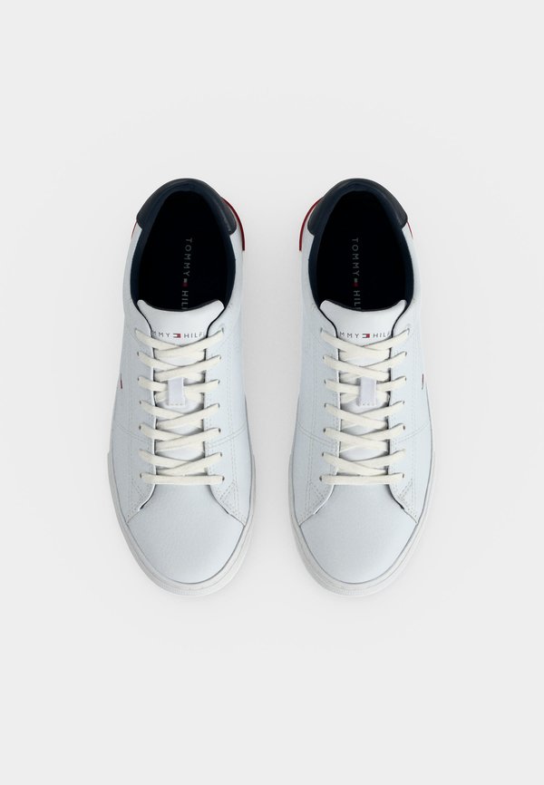 Tommy Hilfiger ESSENTIAL