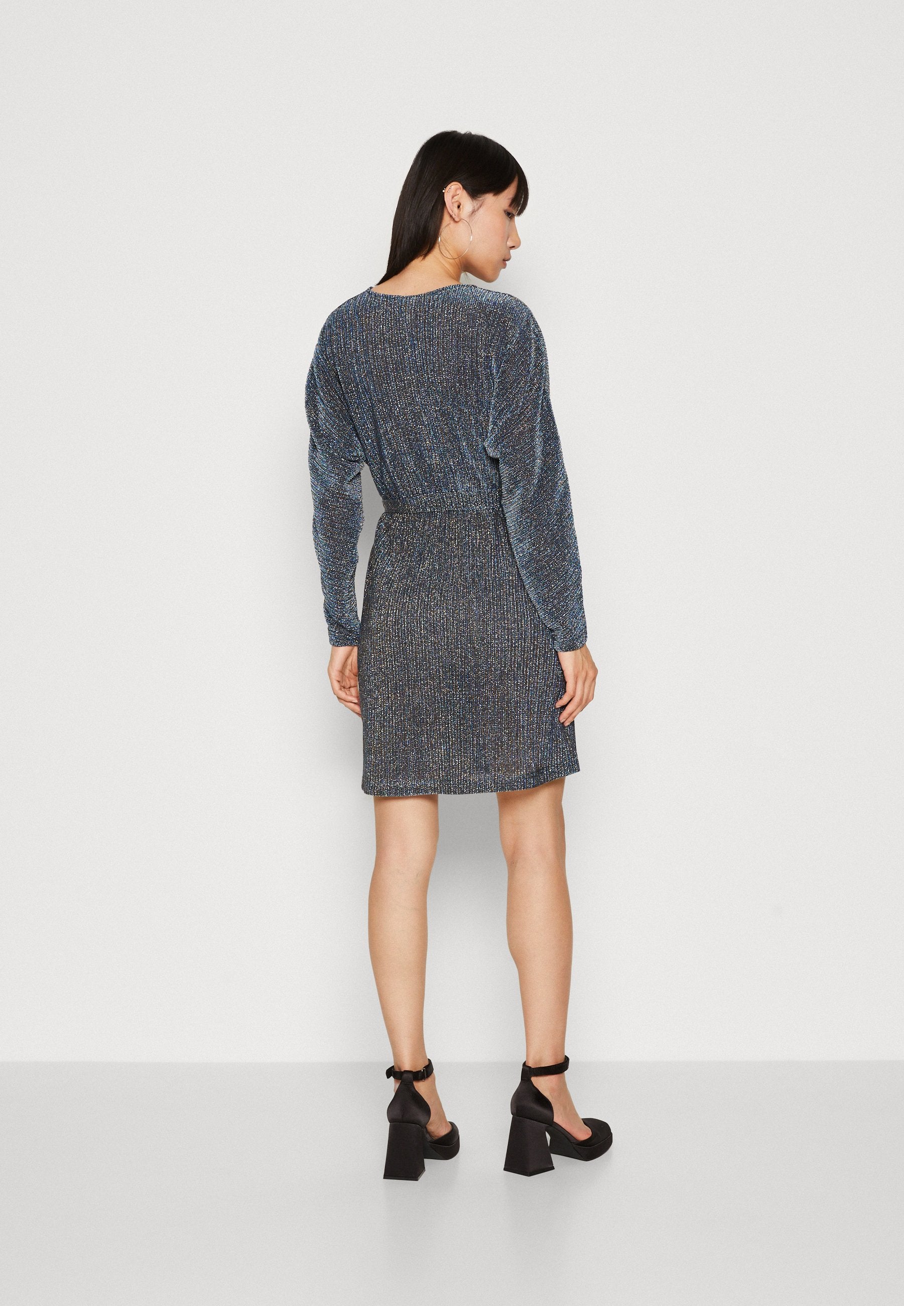 ONLALLY V NECK BELT SHORT DRESS Media 4