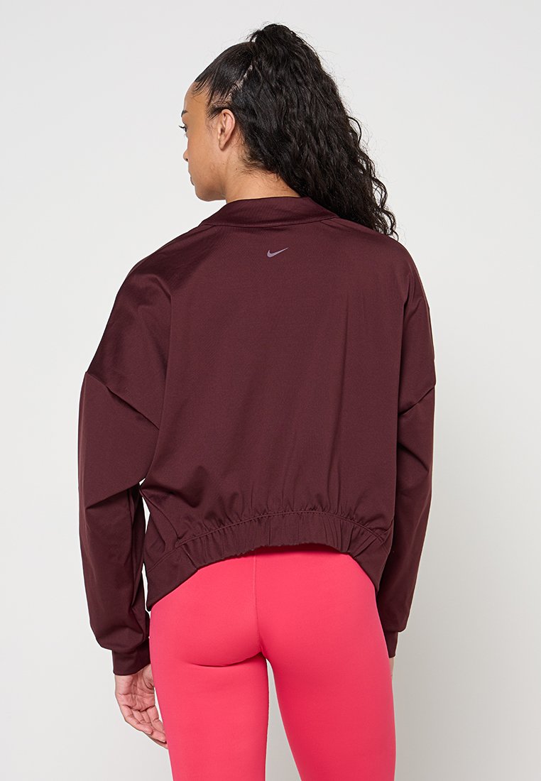 Nike Performance ZENVY