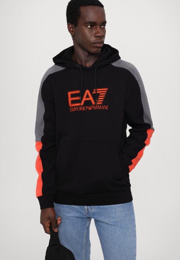 EA7 Emporio Armani