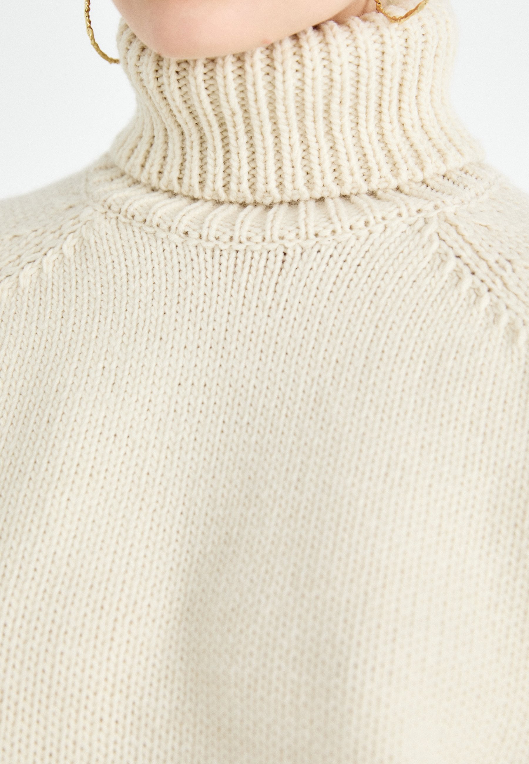 Vero Moda VMMIRANDA ROLLNECK SHORT