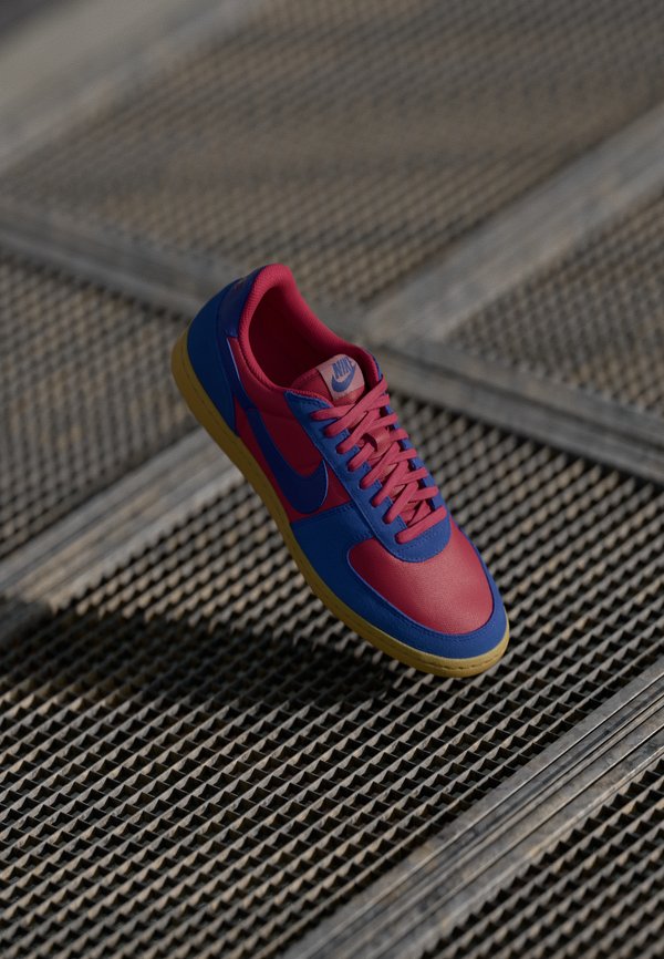 Nike Sportswear FIELD GENERAL - Trainers - noble red/deep royal blue/light brown