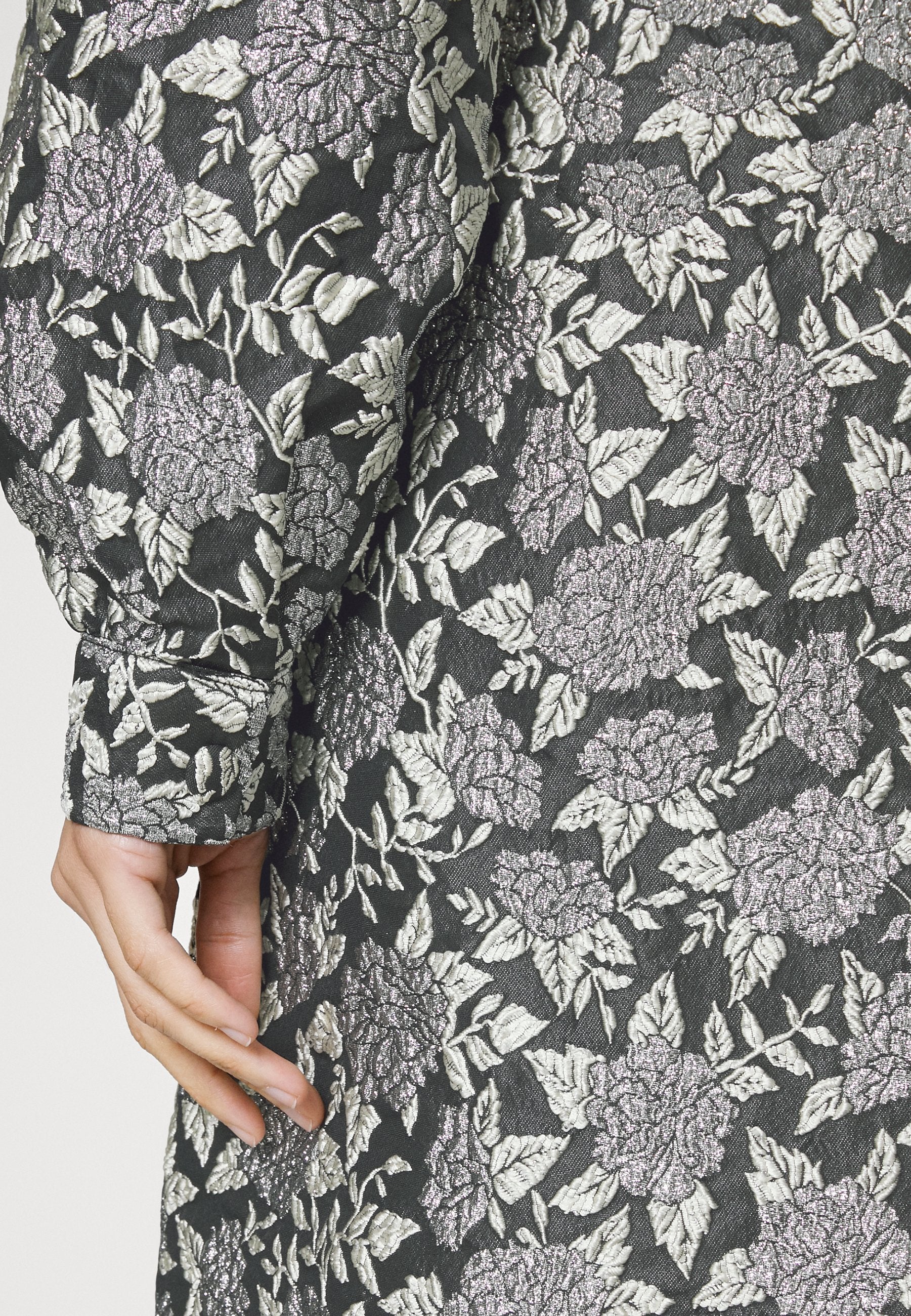 PIECES Tall PCMERCY V NECK DRESS