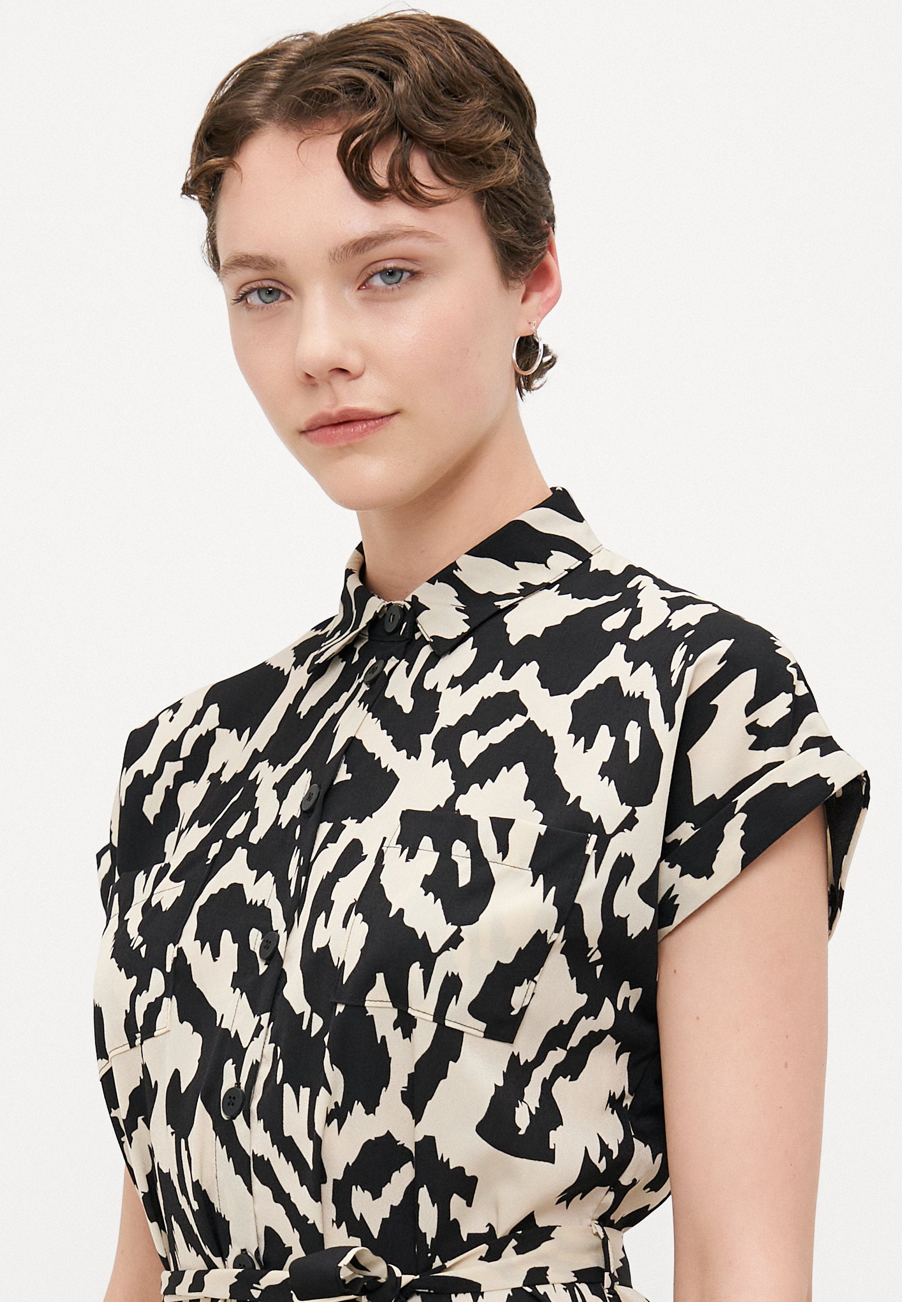 ONLHANNOVER SHIRT DRESS Media 5