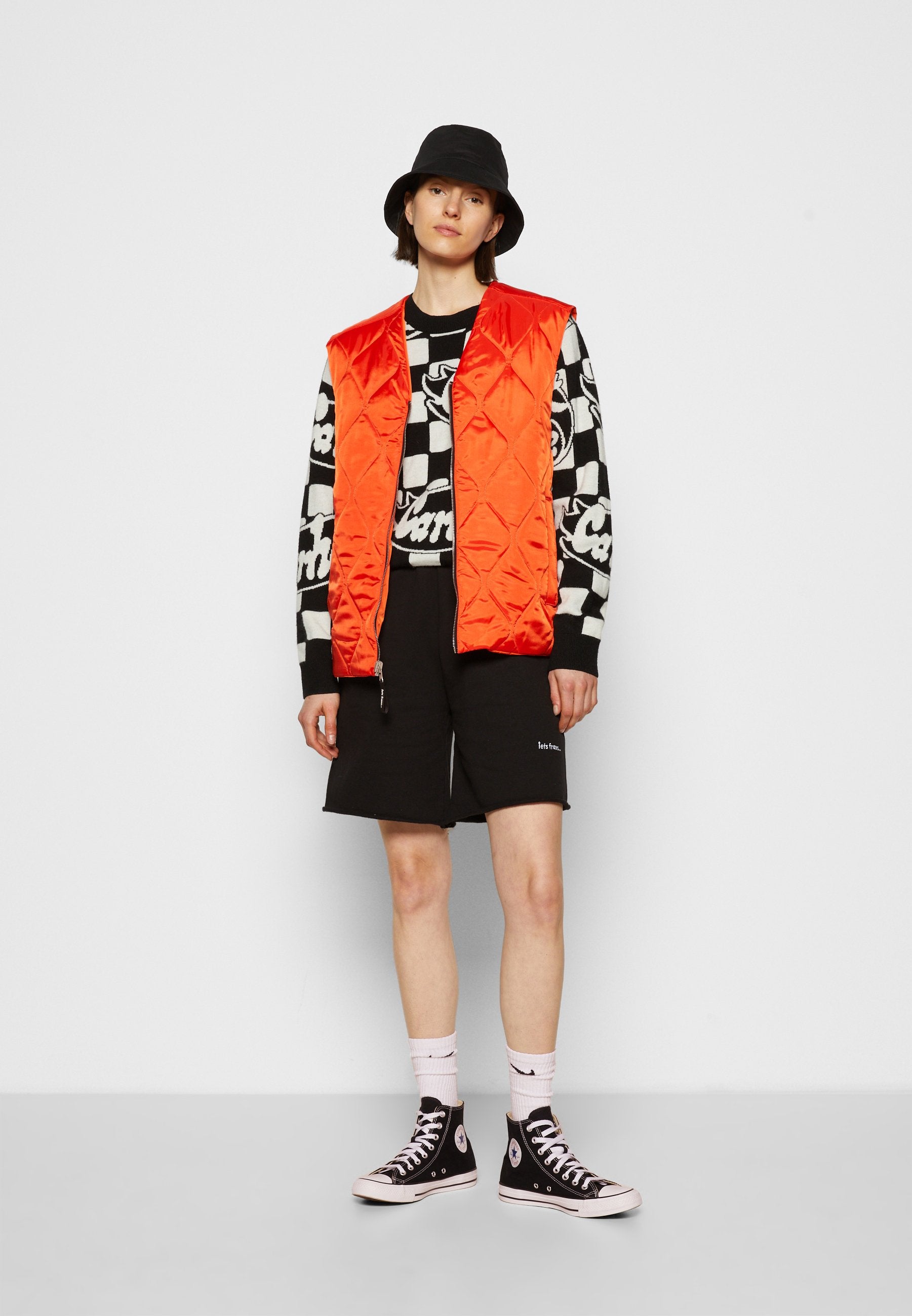 iets frans... REVERSIBLE QUILTED GILET