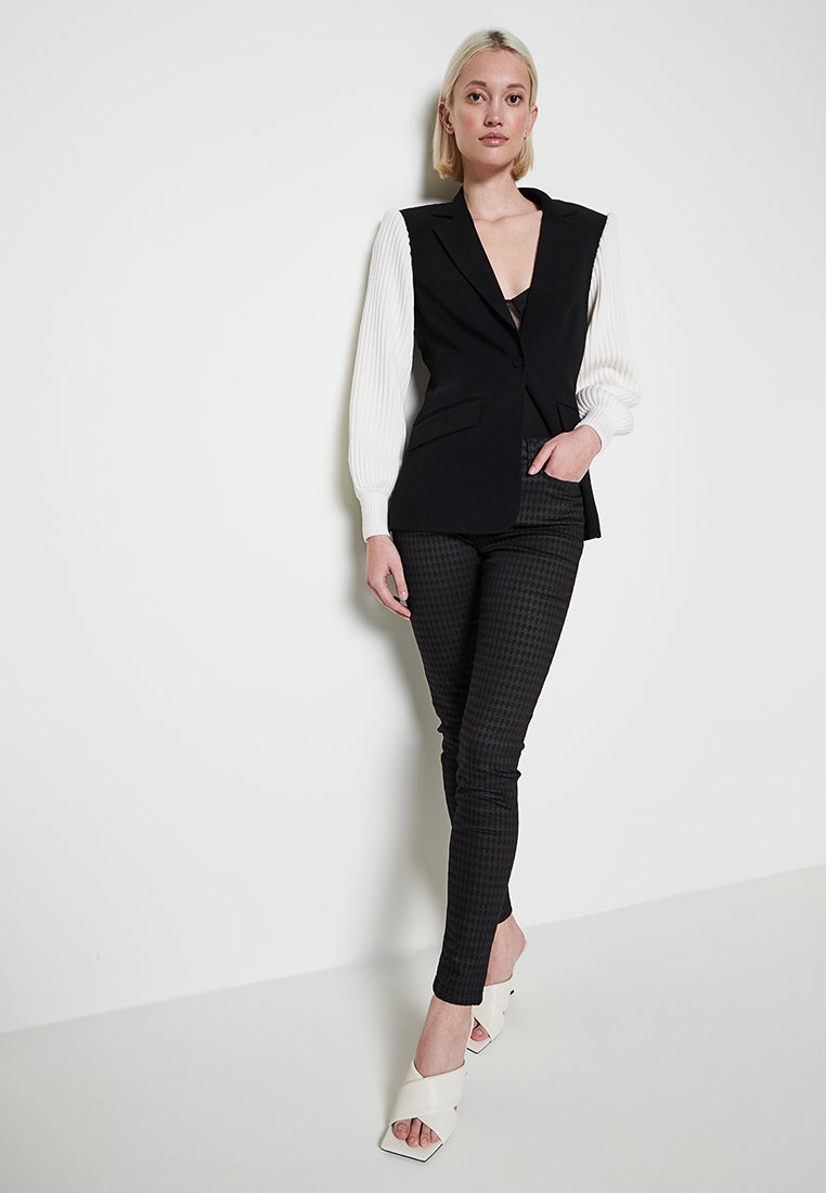 KARL LAGERFELD Jeans Skinny Fit Media 2