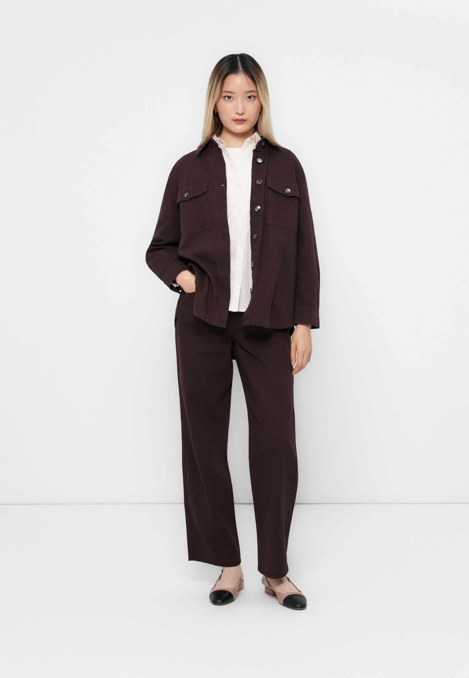 ONLBESSIE SHIRT Media 2
