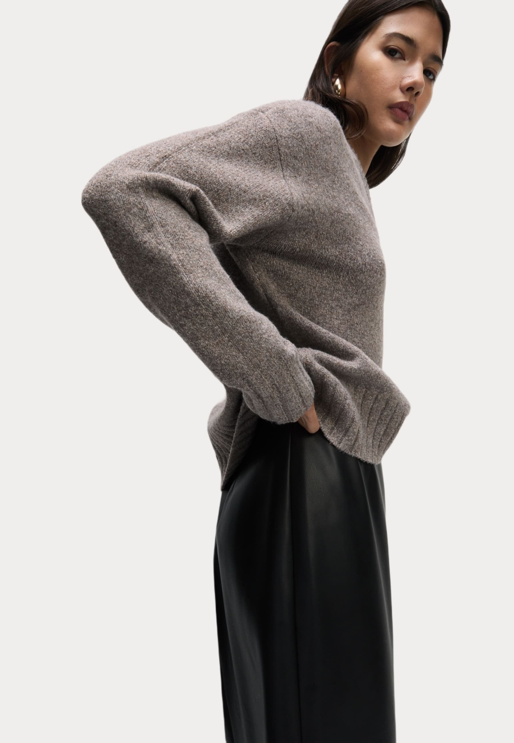 Marks & Spencer TEXTURED V-NECK TWISTED TWEED RELAXED