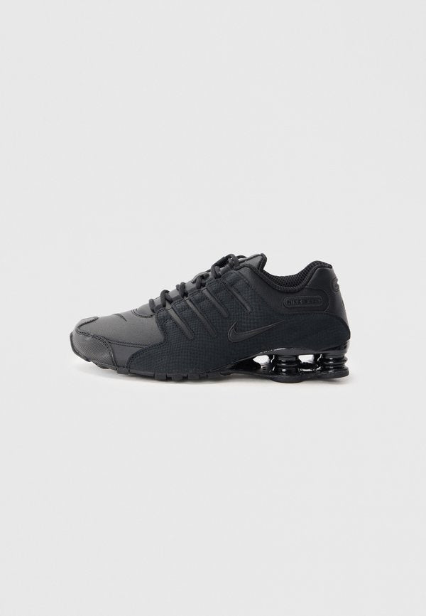 Nike Sportswear SHOX NZ - Trainers - black