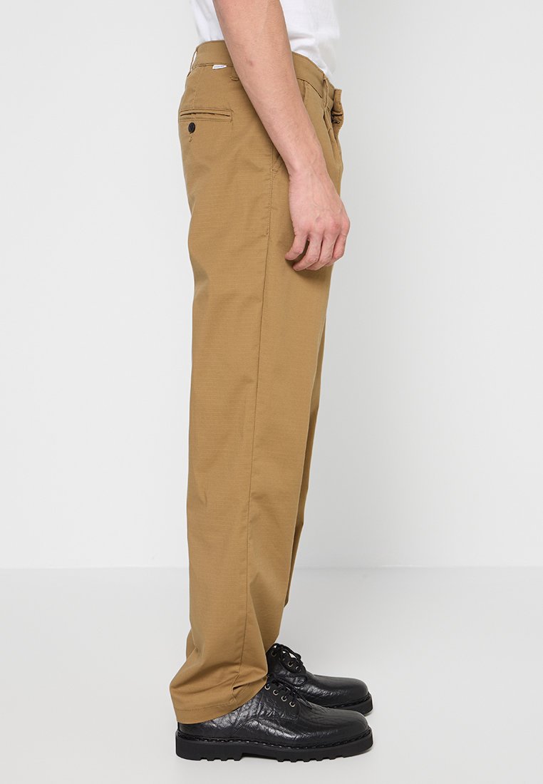 RELAXED FIT Media 2