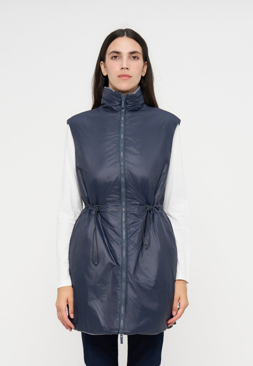 Armani Exchange Weste Media 1