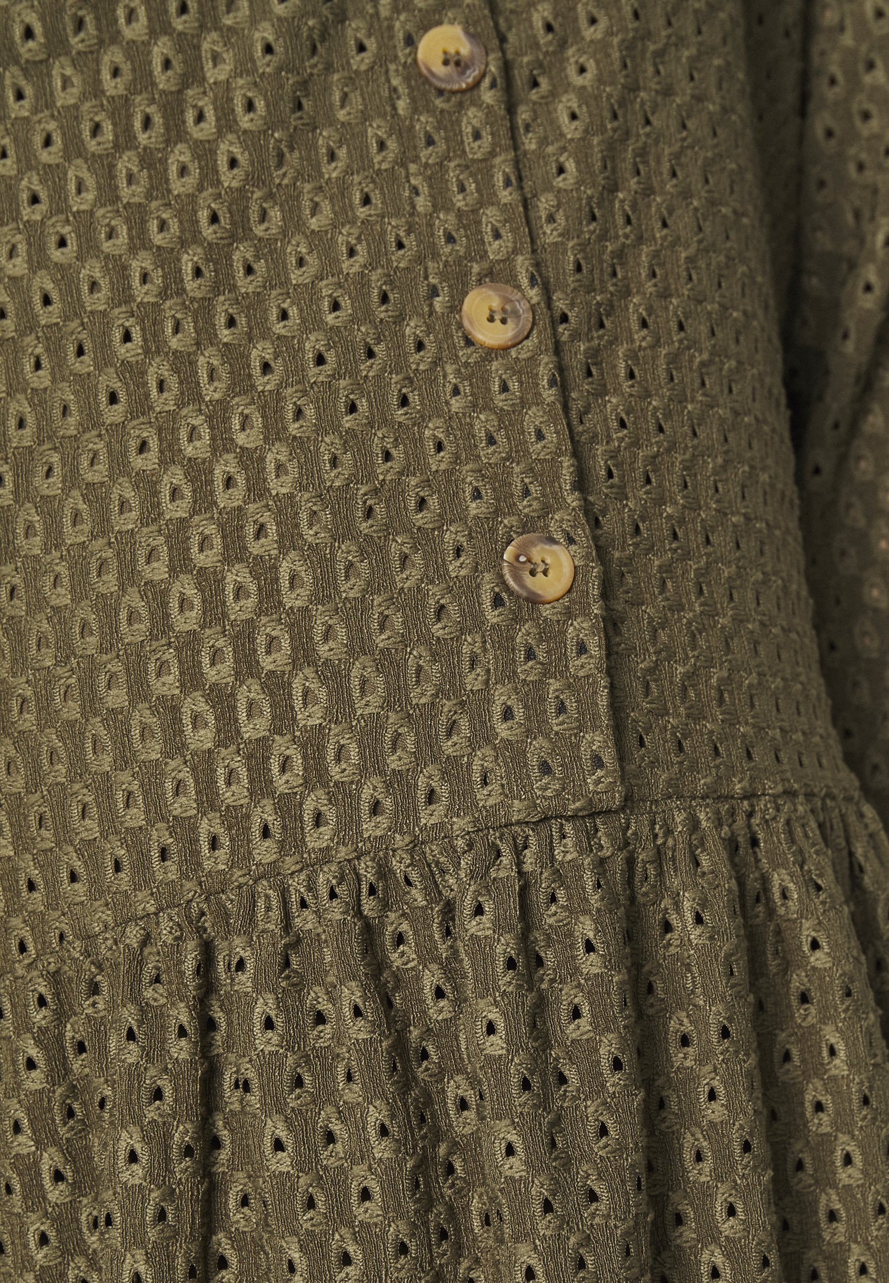 LOVE2WAIT DRESS BRODERIE