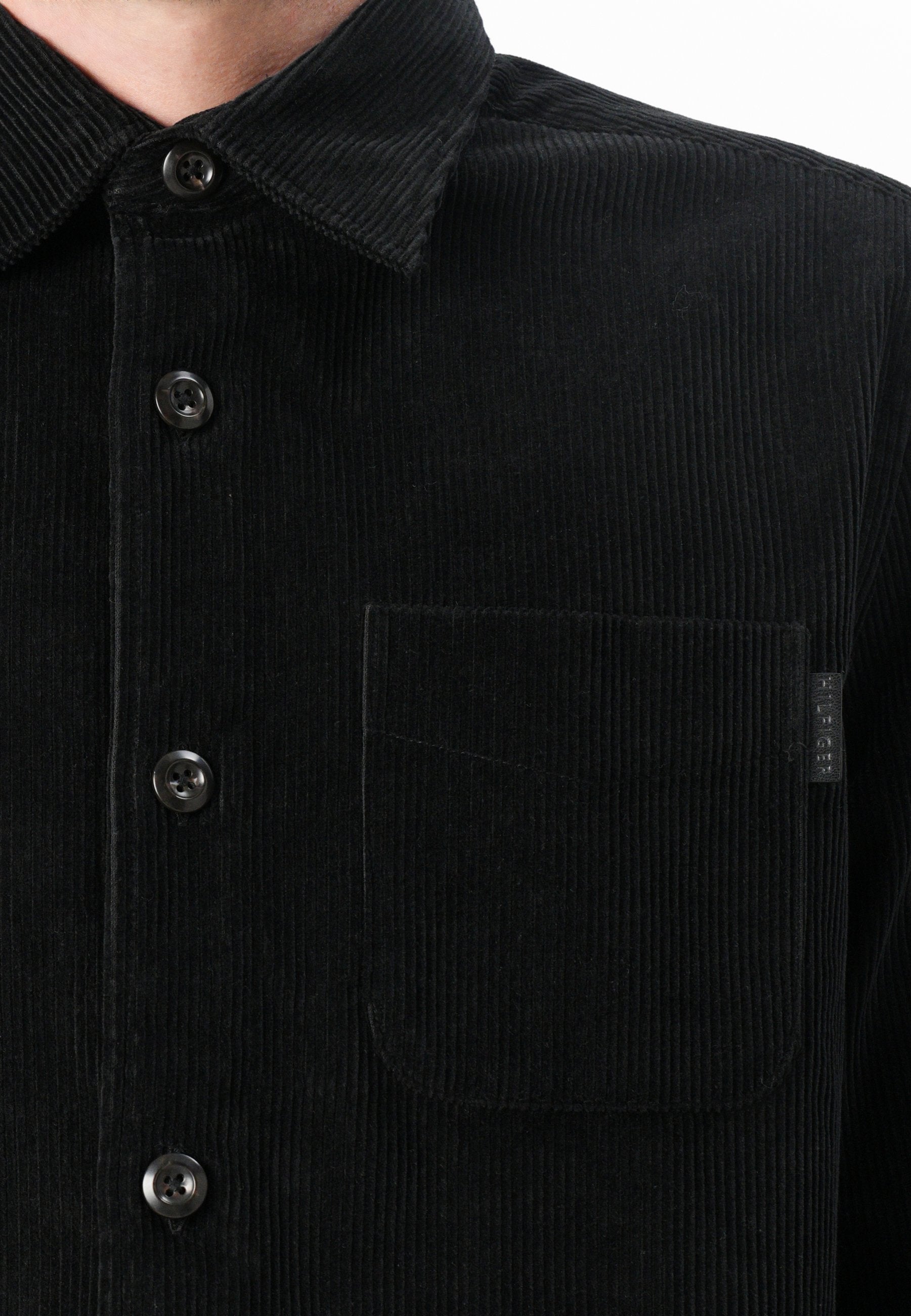 OVERSHIRT Media 6