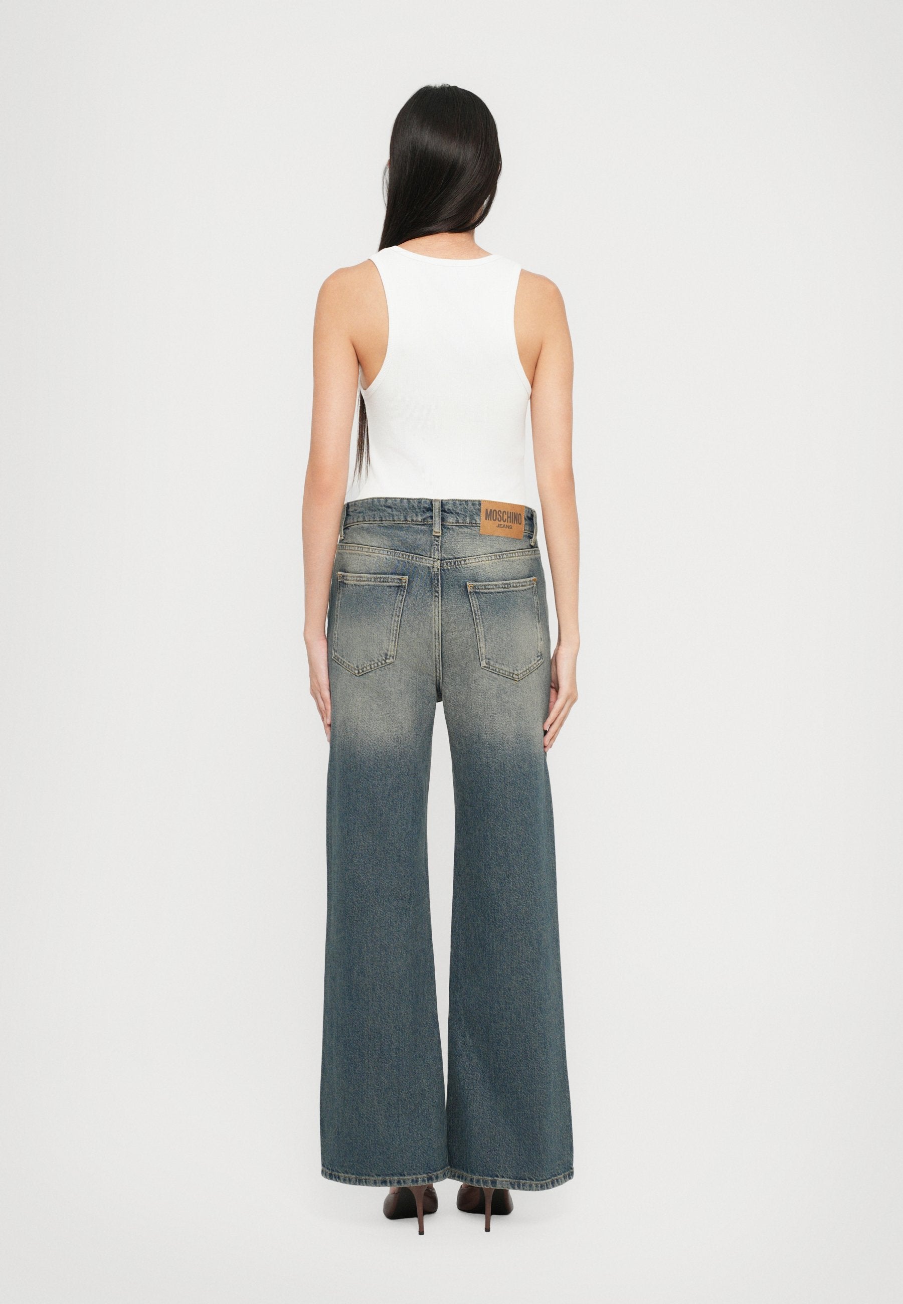MOSCHINO JEANS