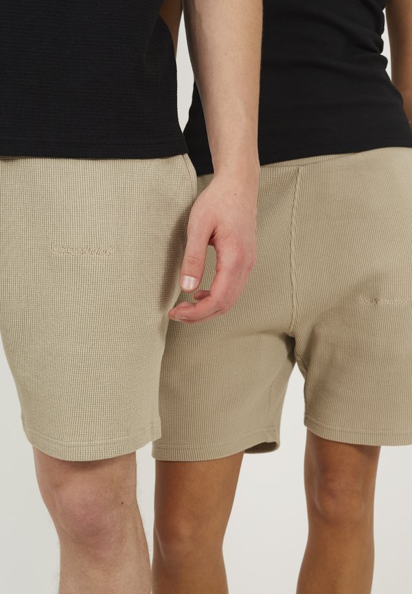 LEGACY STUDIOS UNISEX