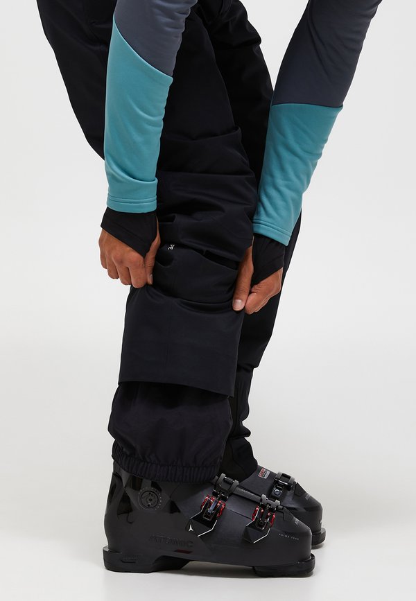 Peak Performance MAROON INSULATED PANTS