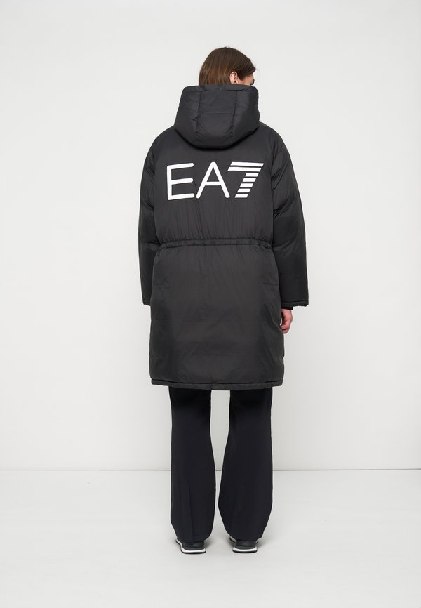 EA7 Emporio Armani