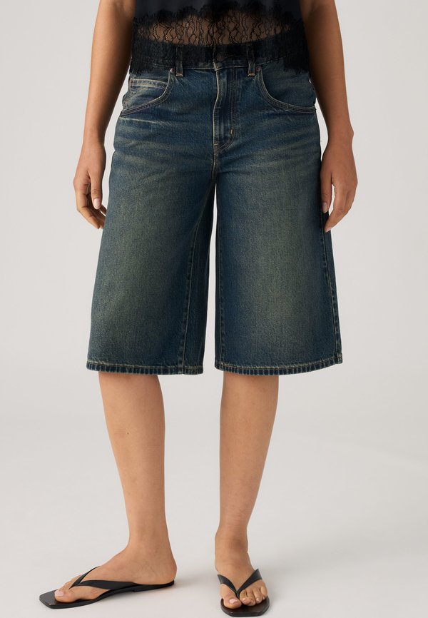 Levi's® SUPER BAGGY JORT - Denim shorts - happy tale