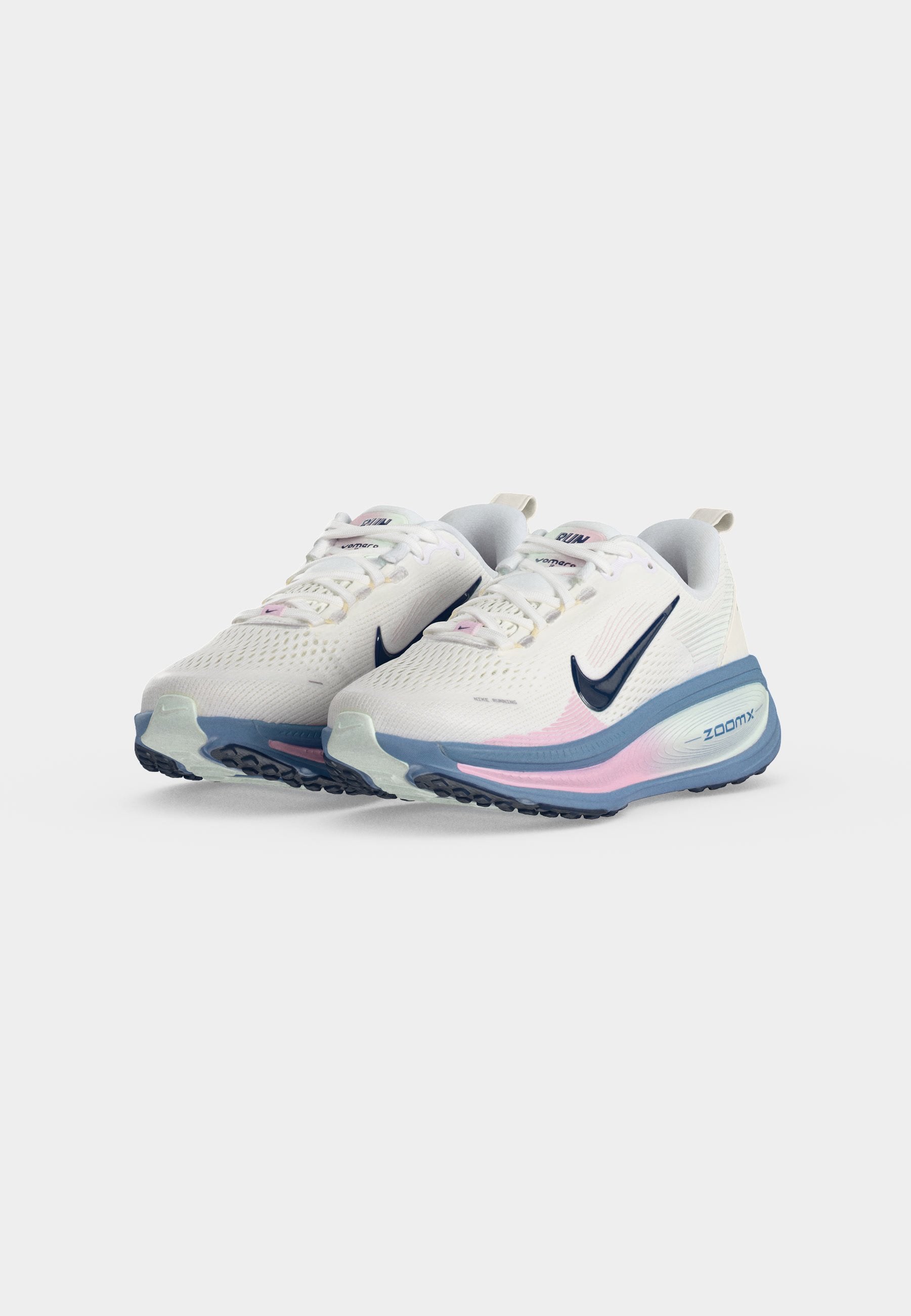 Nike Performance VOMERO 18