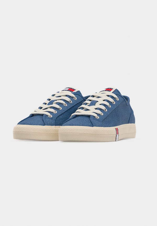 Tommy Jeans ARCHIVE FLAG STRIPE WASHED DENIM TRAINERS
