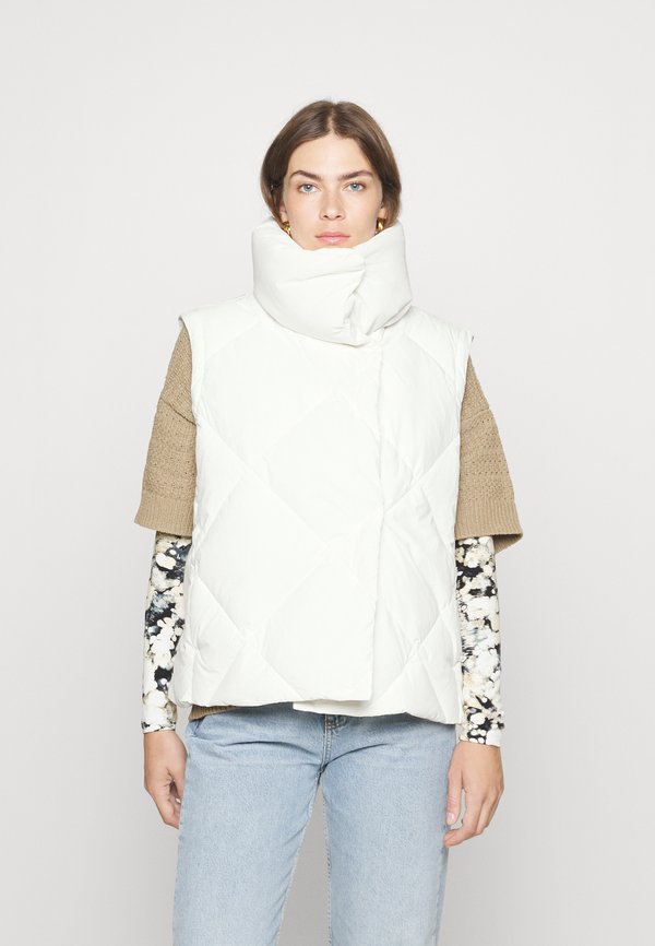 Calvin Klein TRANSFORM PADDED JACKET
