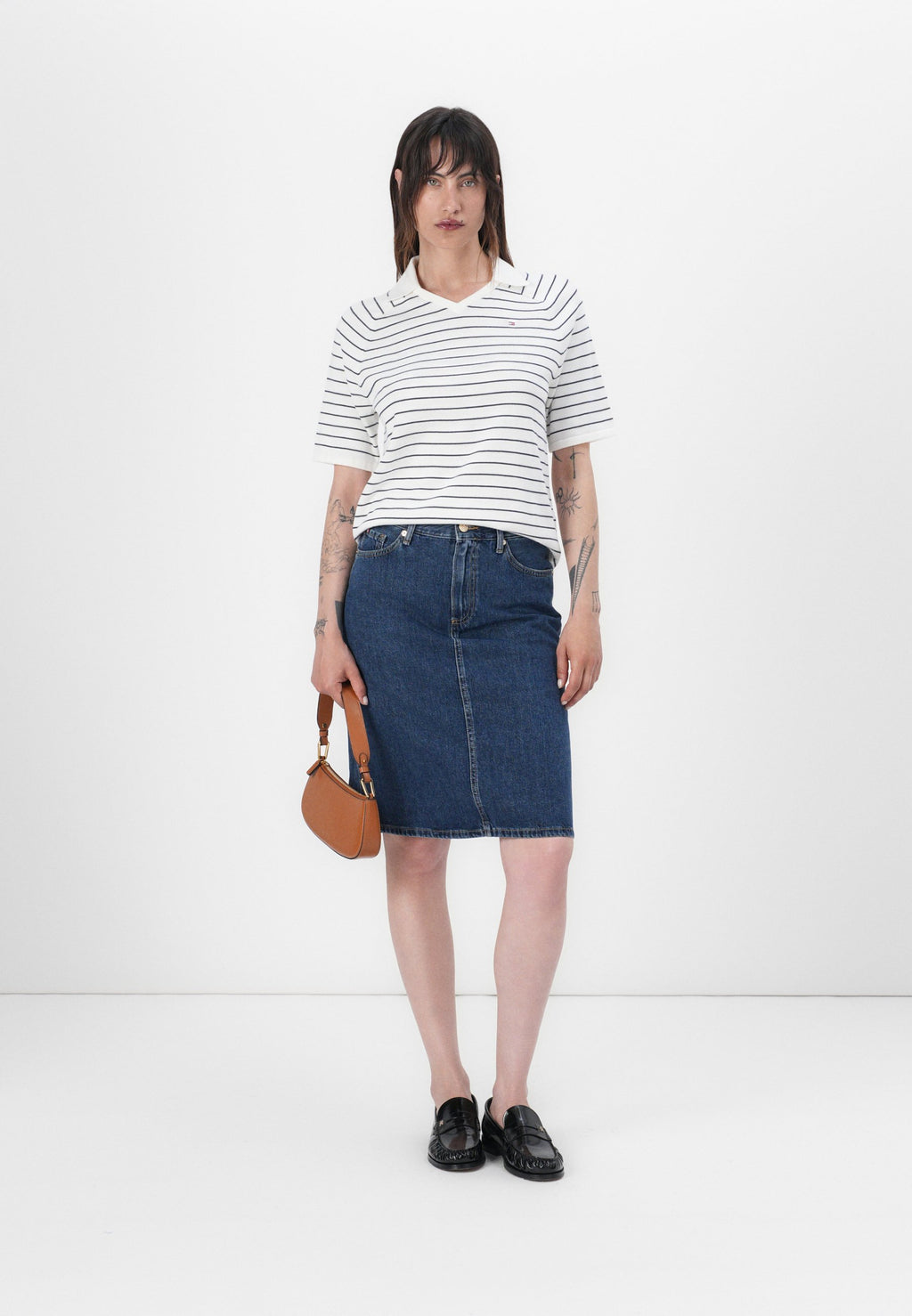STRAIGHT KNEE SKIRT Media 2