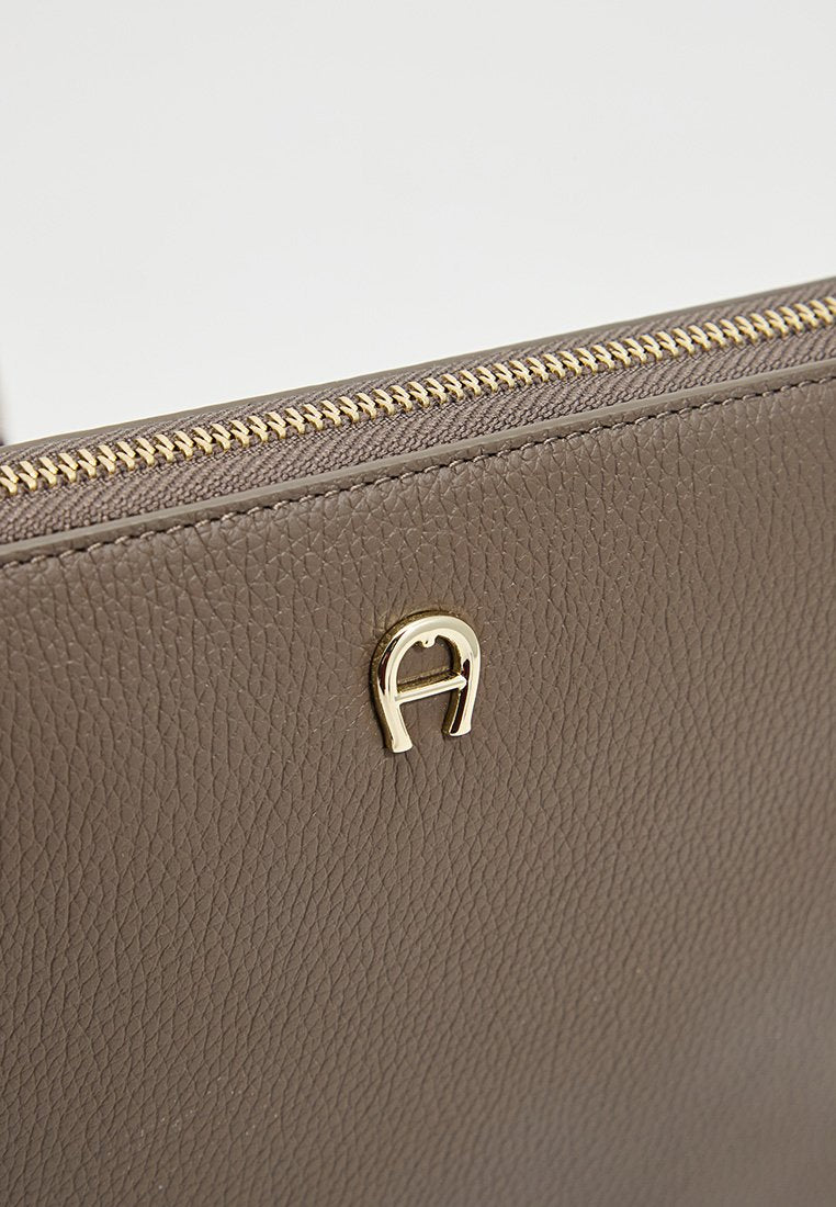 AIGNER