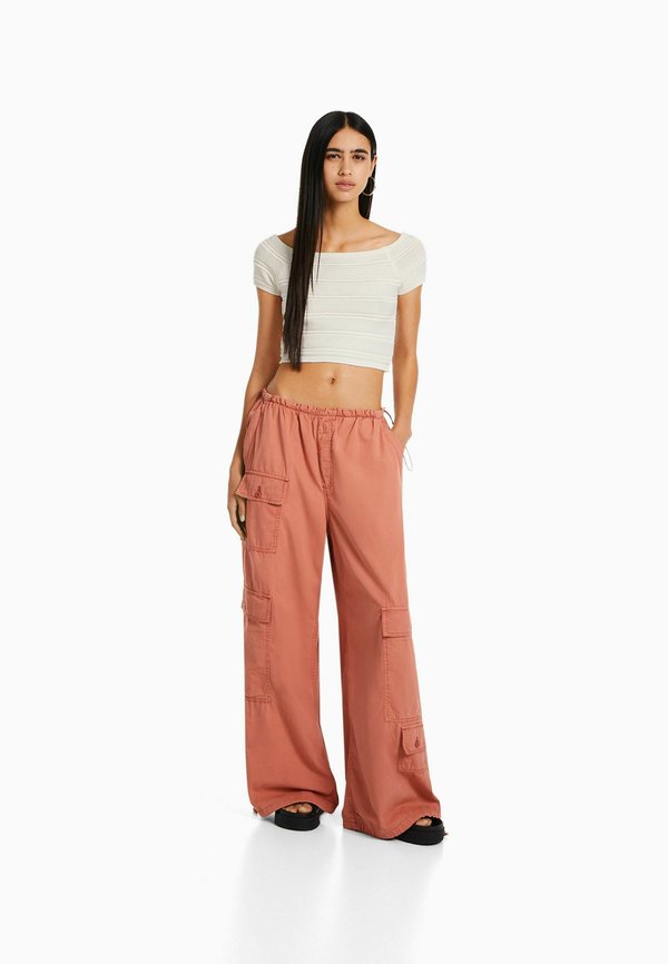 Bershka SHORT SLEEVE