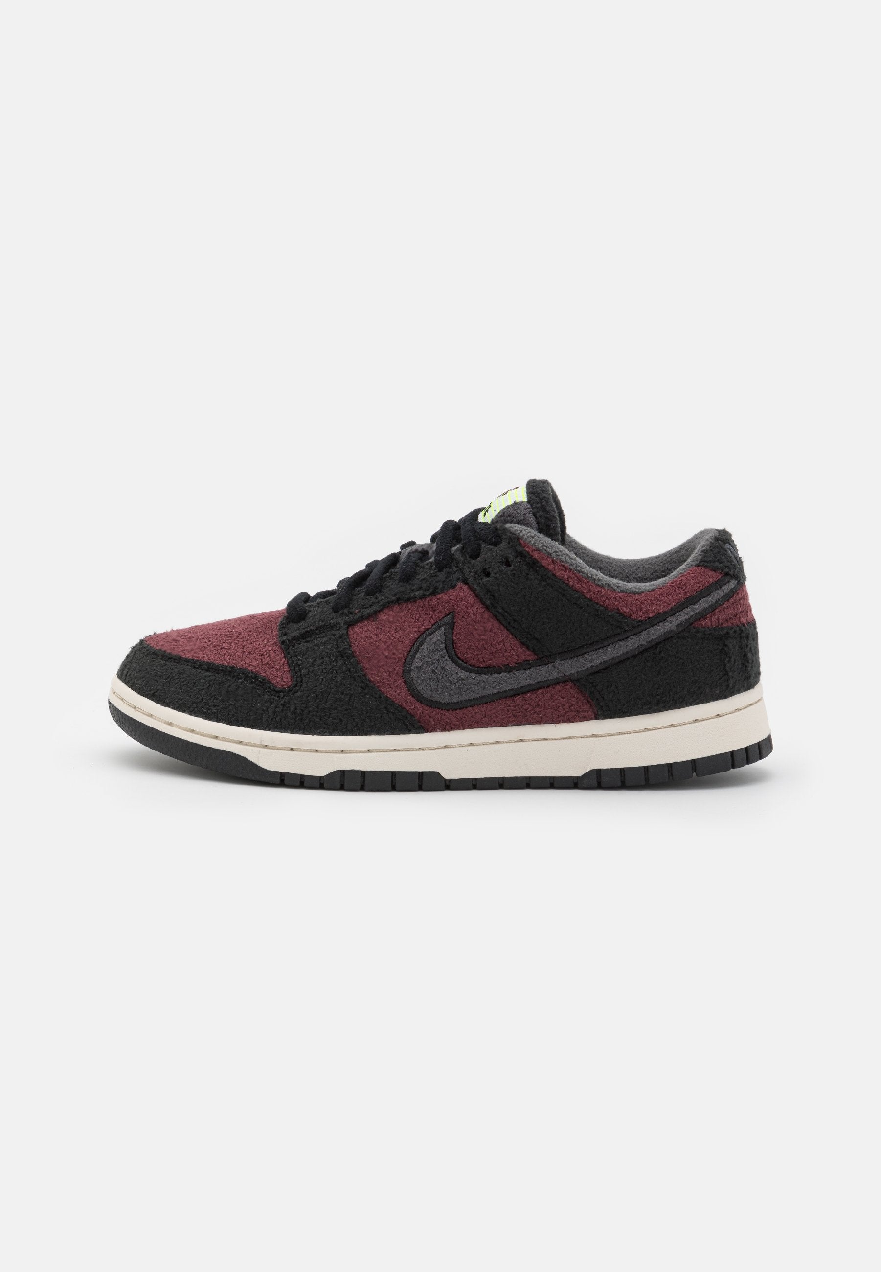 Nike Sportswear W DUNK LOW SE CC