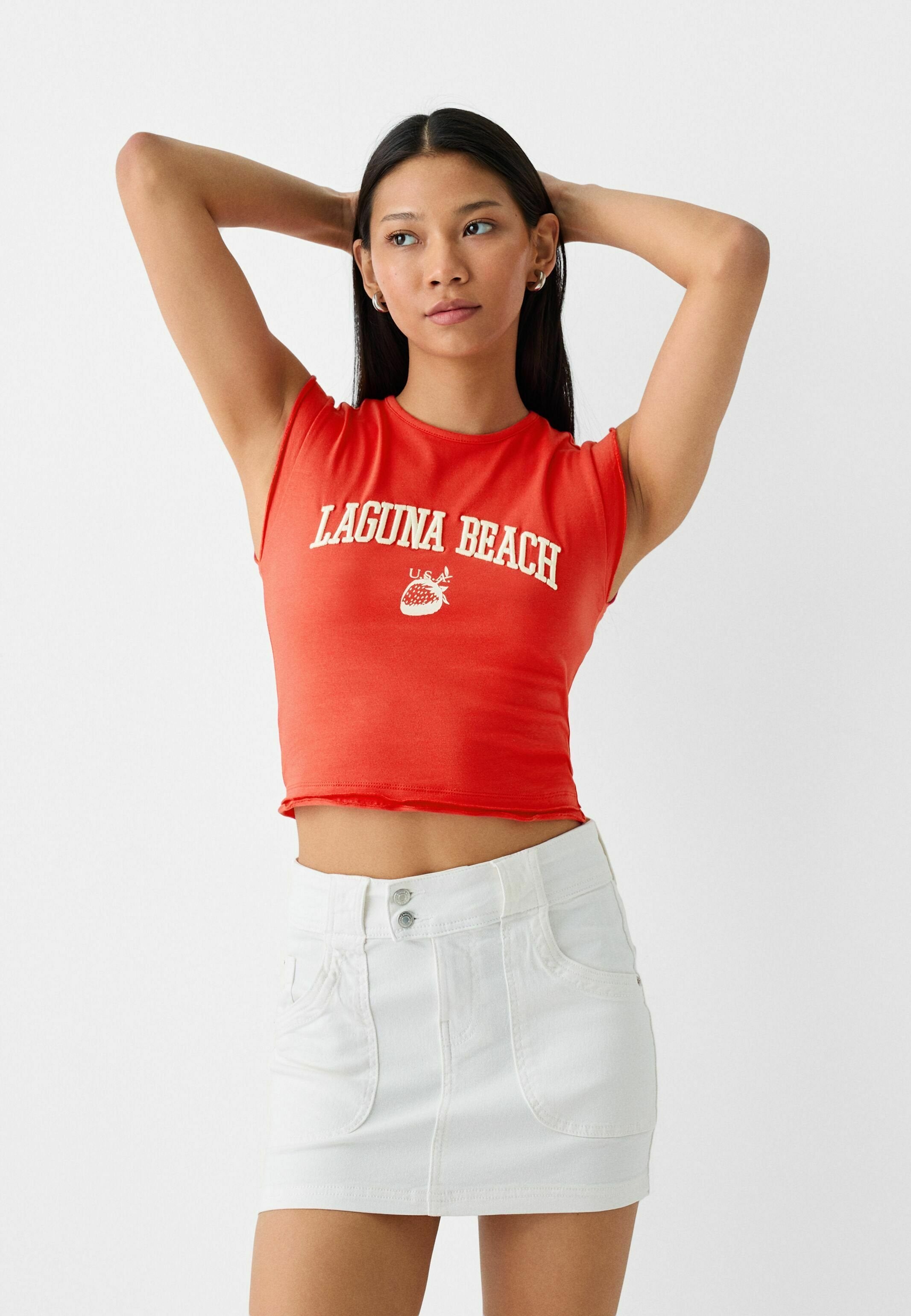Bershka EMBROIDERED SLEEVELESS