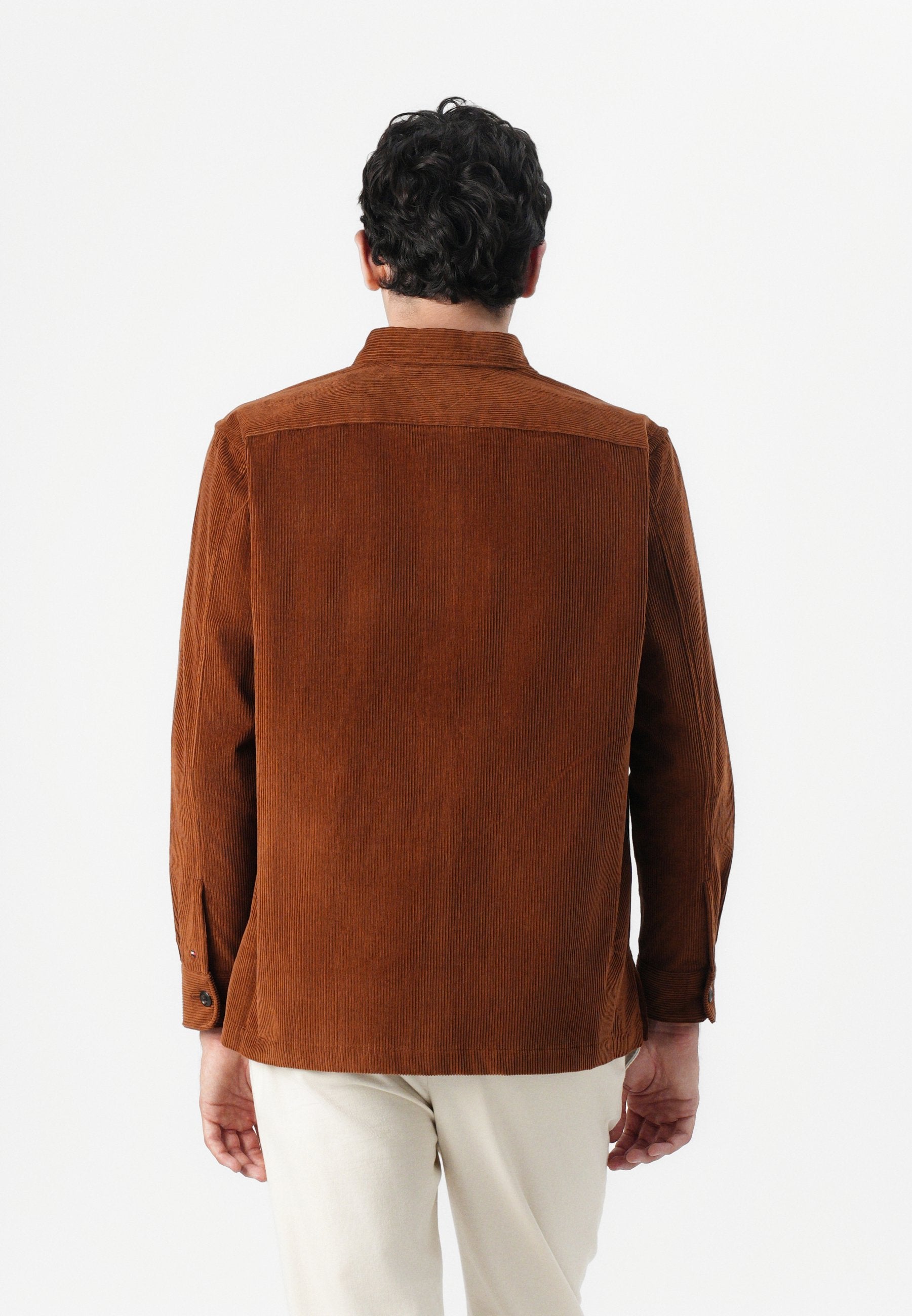 OVERSHIRT Media 4
