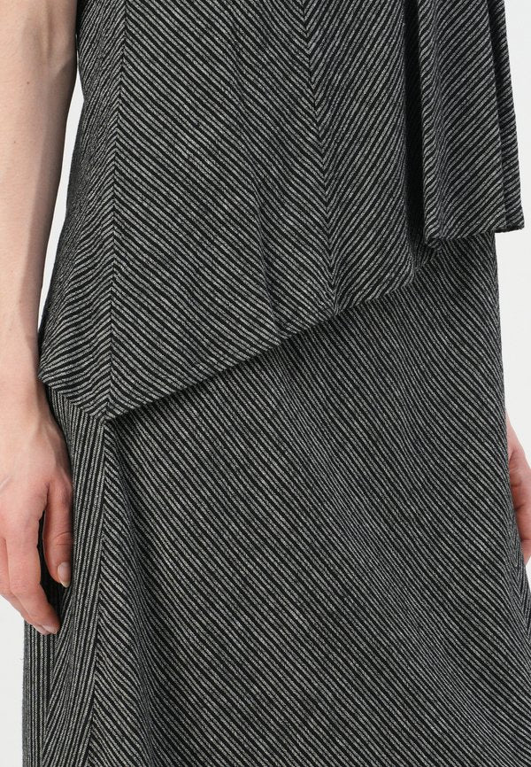 DKNY