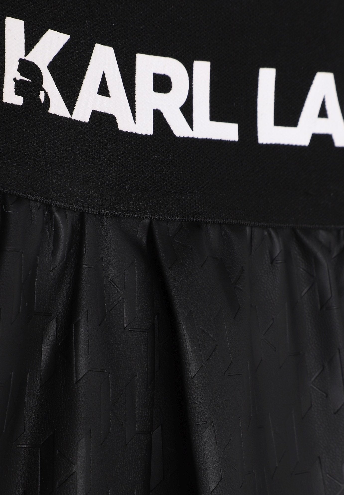 KARL LAGERFELD KIDS Shorts Media 3