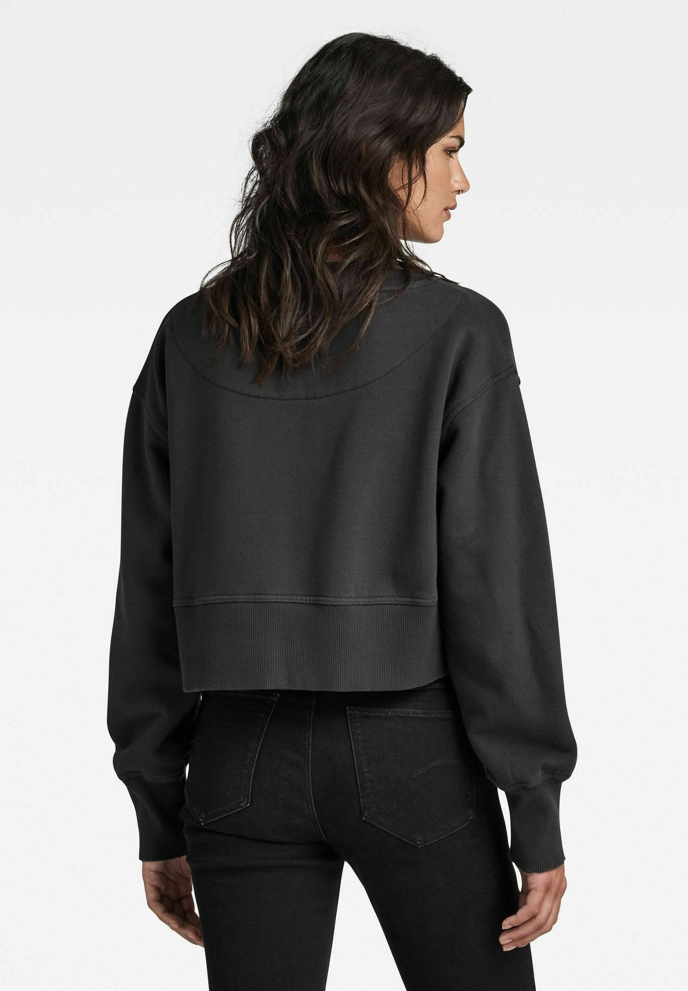 VINTAGE CROPPED LOGO LOOSE Media 3