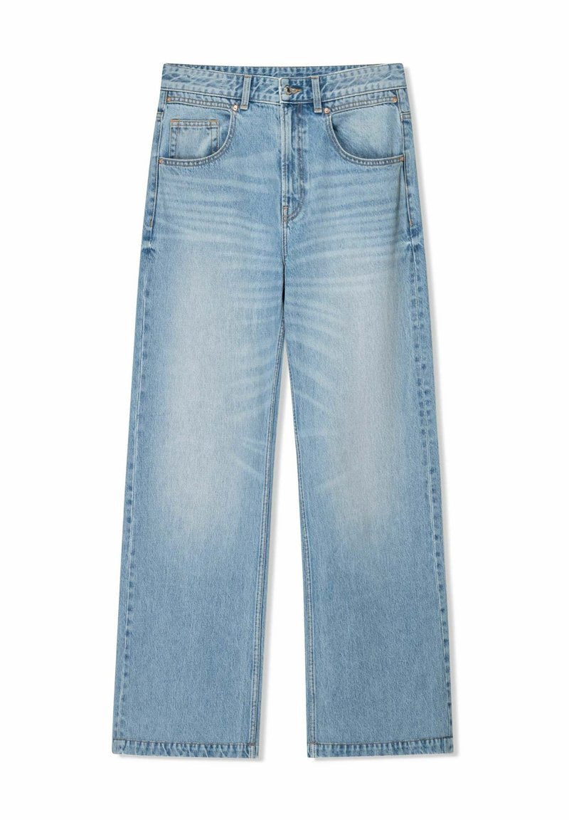 FLARE - JEANS. Media 1