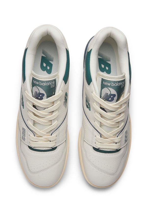 New Balance 550