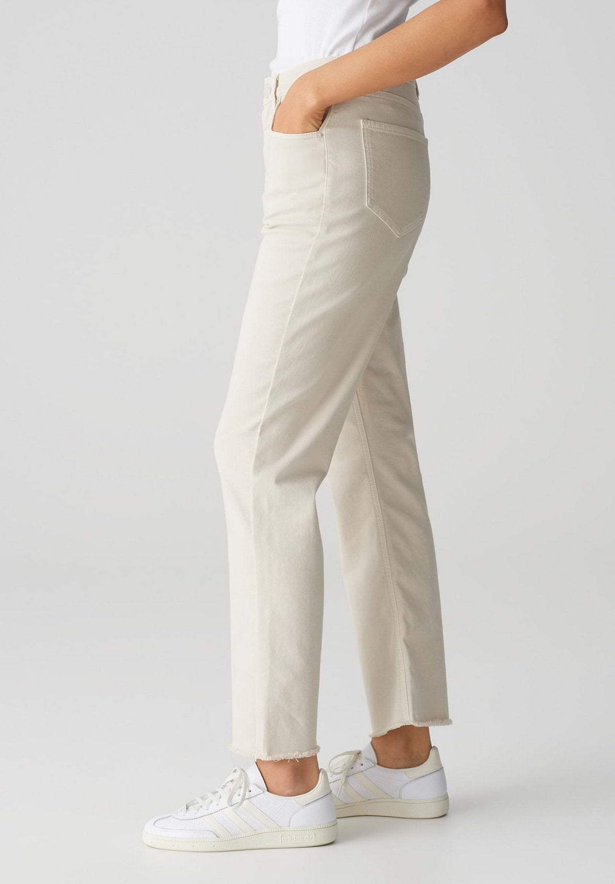 OPUS MID RISE ANKLE FLARED FIT