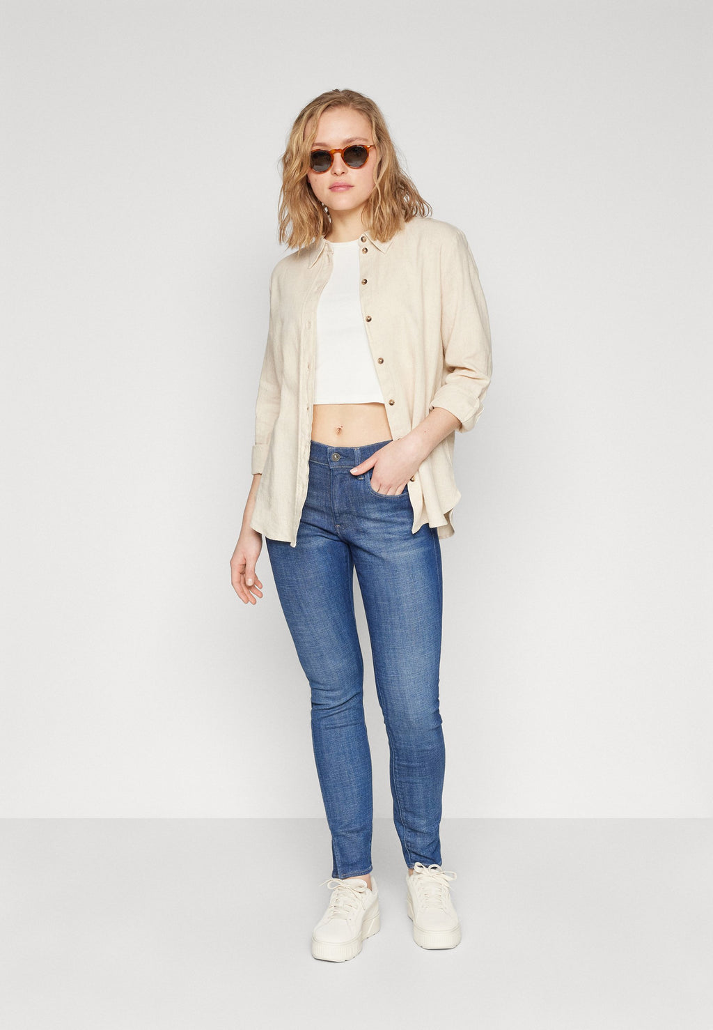 LHANA SKINNY SPLIT WMN Media 2