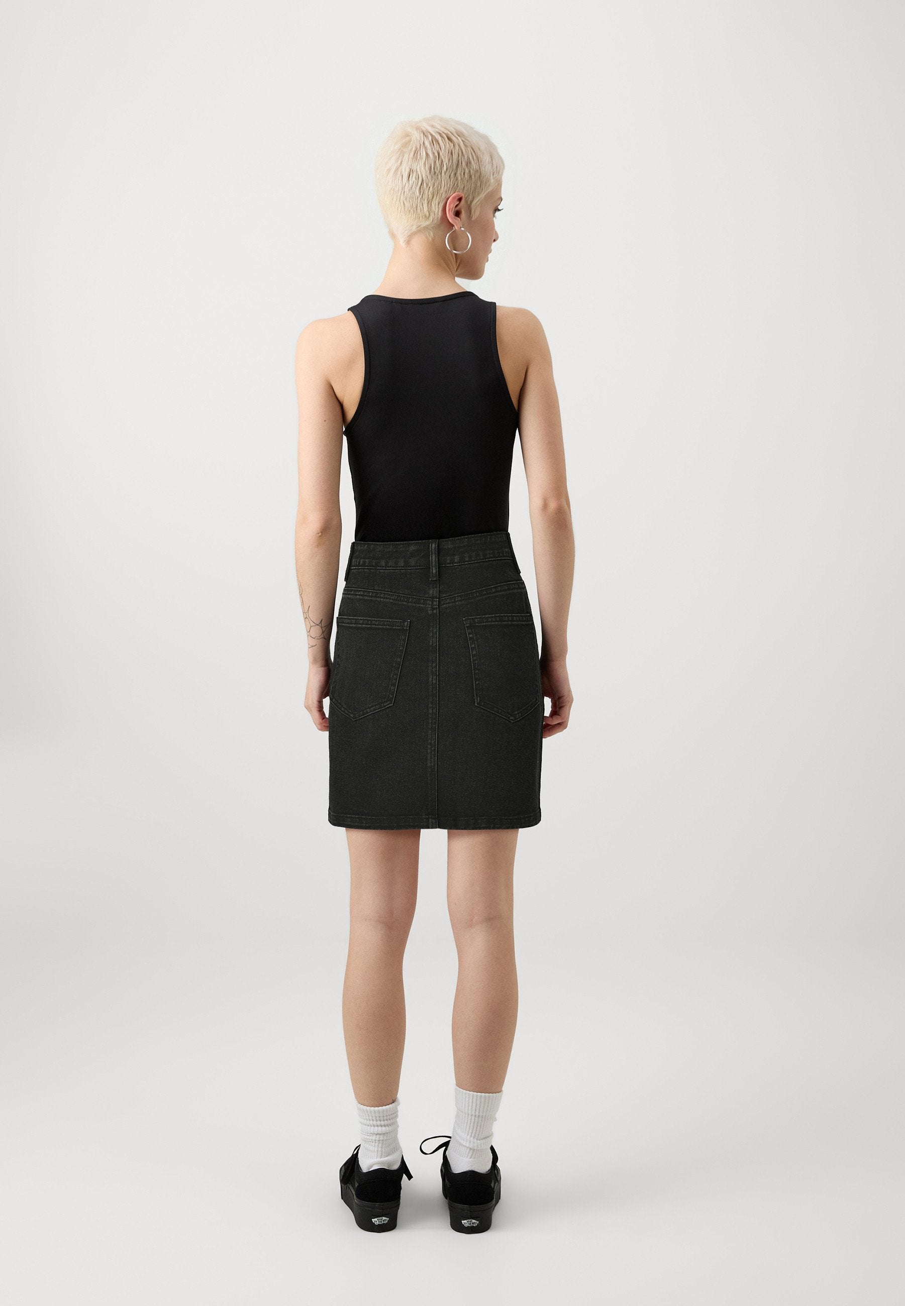 ONLKAMMA SHORT SKIRT  Media 4