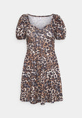 ONLY Petite ONLTHEA FEVER PUFF DRESS