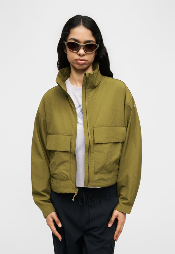 Columbia PARACUTIE CROPPED