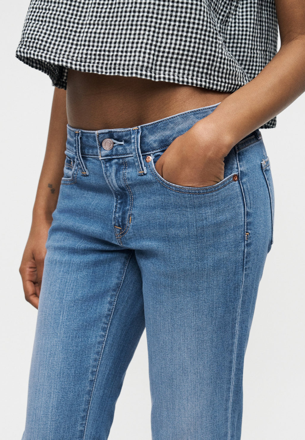 GAP LONG AND LEAN FLANAGAN