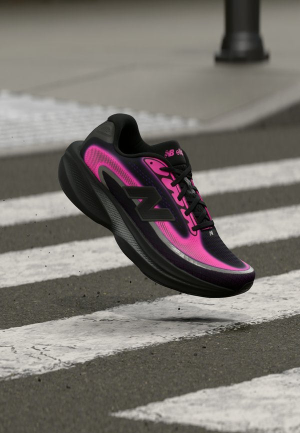 New Balance ELLIPSE V1 - Road running shoes - black/pink heat