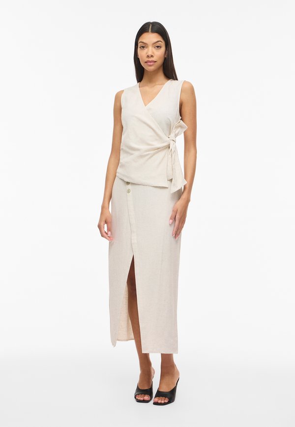 VILA Sleeveless VIPRISILLA V-neck