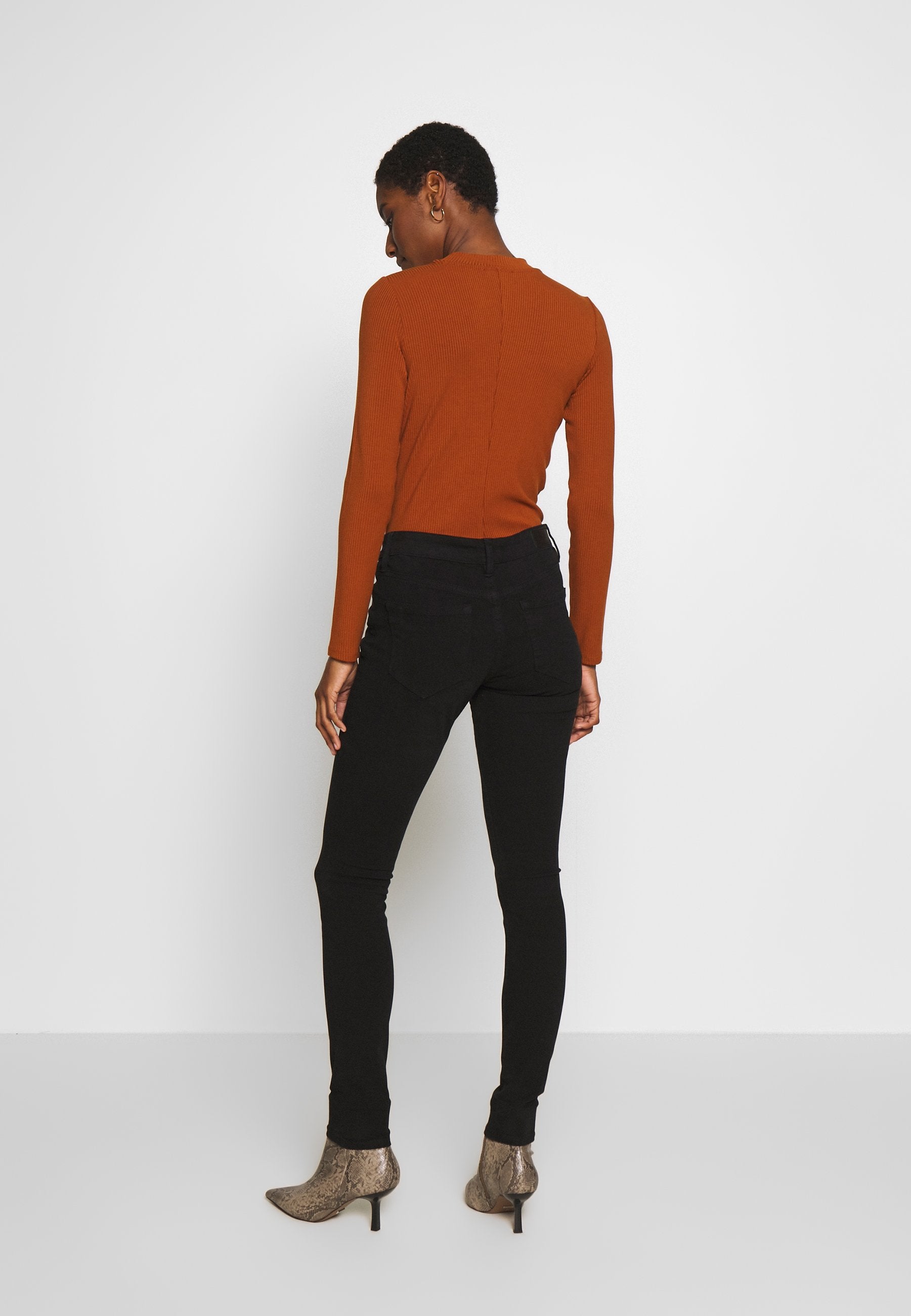 s.Oliver Jeans Skinny Fit Media 4